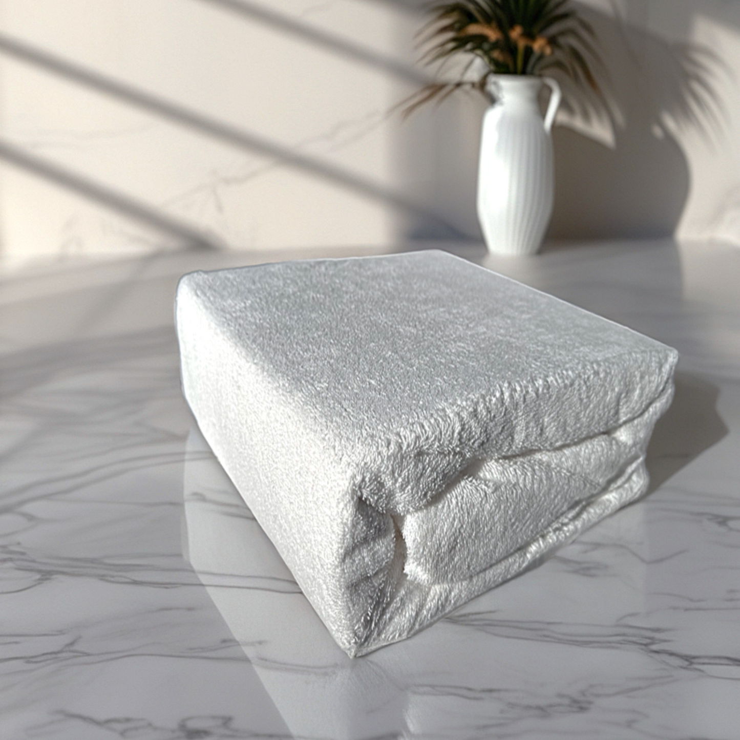 Hypoallergenic Waterproof Noiseless Mattress Protector – Fitted Deep Pocket, Soft, Breathable Bed Cover (Crib, Twin, Twin XL, Full, Queen, King)